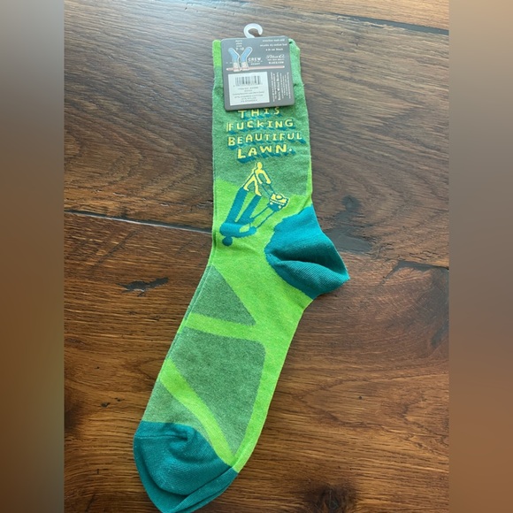 NWT Blue Q Socks Green Lawn Mowing Silly Socks - Picture 3 of 4
